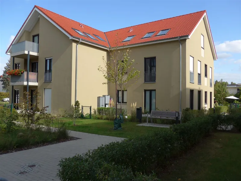Moderne 3-Zimmer-Wohnung mit Balkon, offener Wohnküche und durchdachtem Grundriss in Berlin-Karow — photo 1